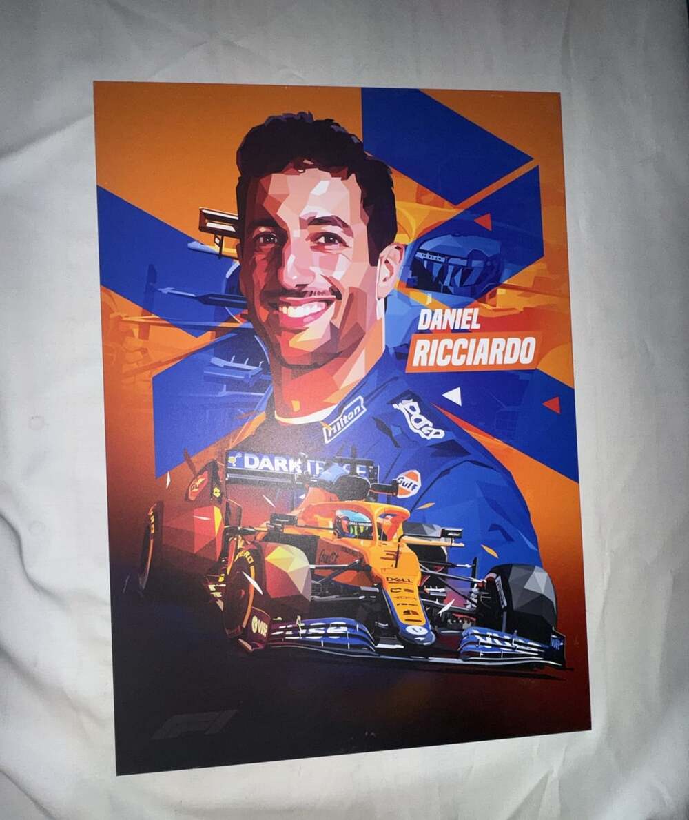 Displate Metal Poster Daniel Ricciardo Formula 1 McLaren Low Poly